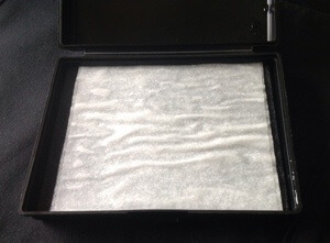 Wet Palette with two layers of kitchen towel